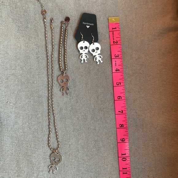 2x32$ ❄️👸👑 Trio Necklace Bracelet & Earrings - silver tone skull & bead chain - Picture 13 of 13